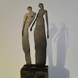 Eisenfigur auf Holzstele, Höhe 157cm, 2012